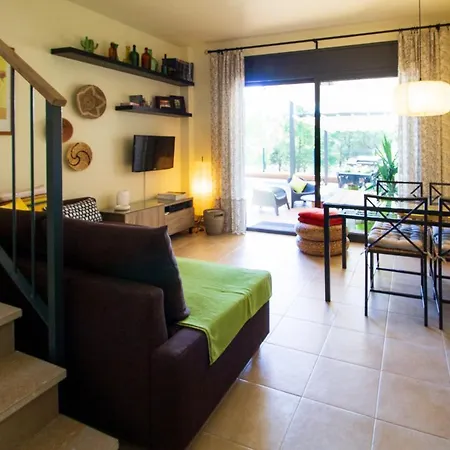 Casa Falset 度假居 *